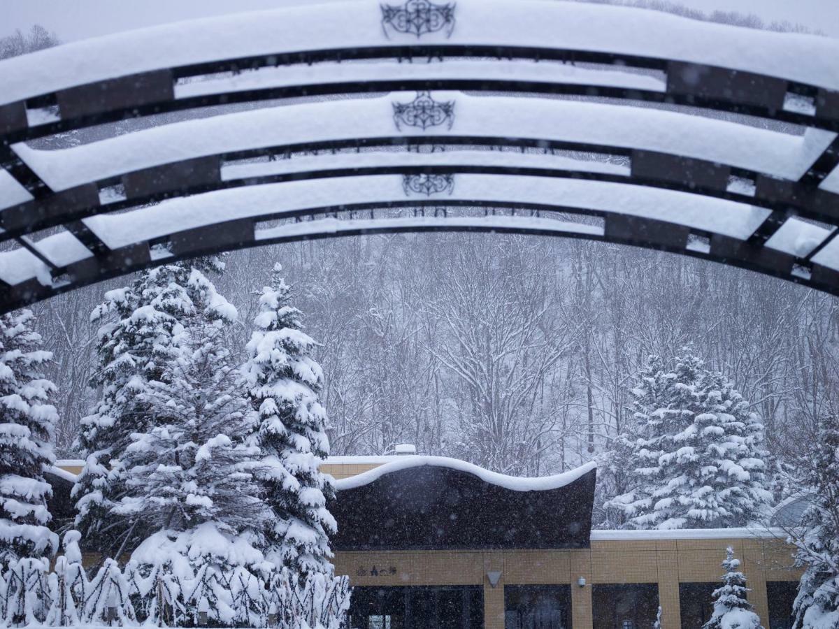 Jozankei Tsuruga Resort Spa Mori No Uta Sapporo Exterior photo